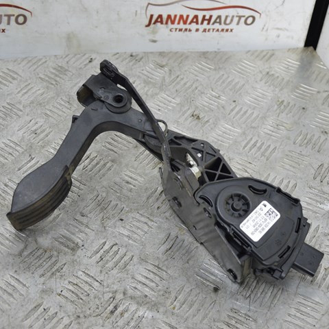 Підаль газу 1400838680 FIAT