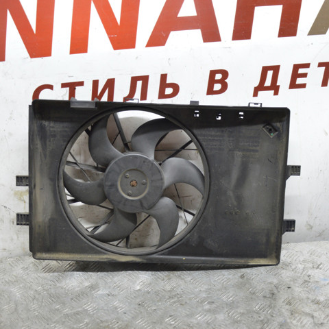 Дифузор радіатора охолодження, в зборі з двигуном і крильчаткою 1685000593 MERCEDES