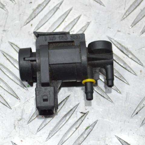 Клапан соленоїд регулювання заслонки EGR 1H0906283 VAG