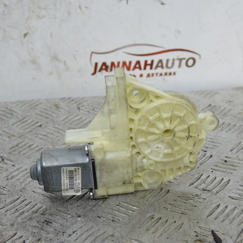 Мотор склопідйомника дверей передніх, правих 1K0959704AB VAG