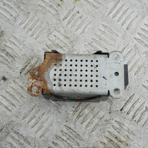 Підсилювач сигналу антени 1K6035570F VAG