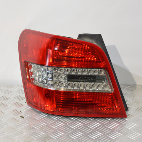Задня ліва фара 2048202564 MERCEDES
