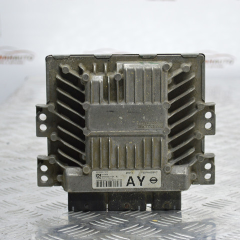 Блок двигуна 23710JD54D NISSAN
