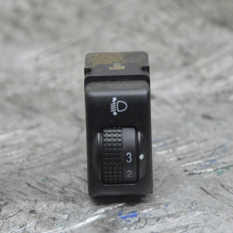 Кнопка коректора фар 25190EB31A NISSAN