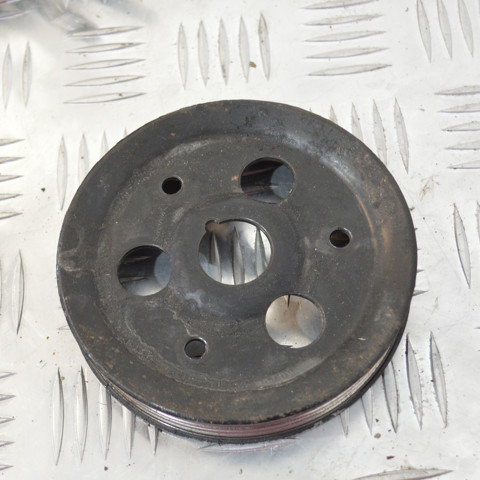 Шків водяної помпи 252212A200 HYUNDAI