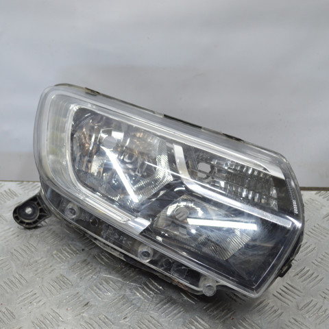 Фара передня права 260100437R RENAULT