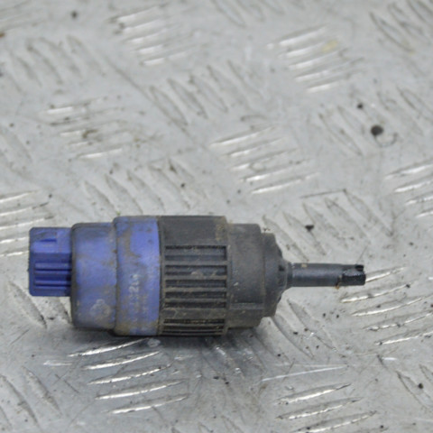 Насос електроомивача 28920EB320 NISSAN
