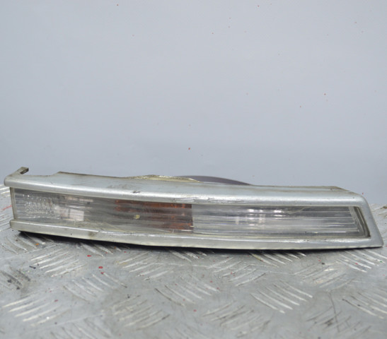 Поворотник правий 3C0953042L VAG