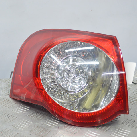Задня ліва зовнішня фара 3C9945095 VAG