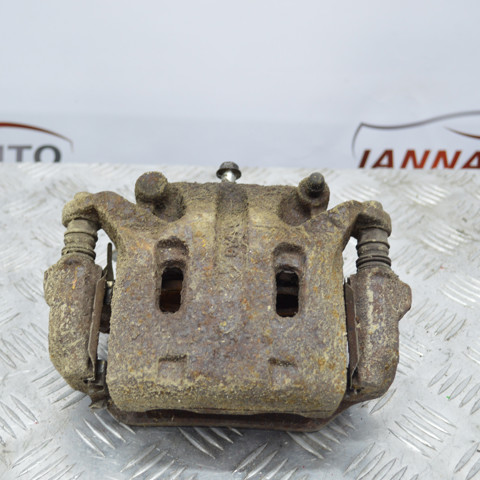 Супорт гальмівний, передній, правий 41001EB32A NISSAN