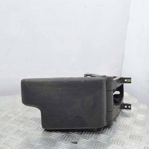 Кришка підлокітника 51168213678 BMW