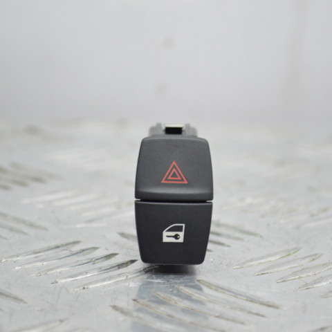 Кнопка включення аварійного сигналу 61319231786 BMW