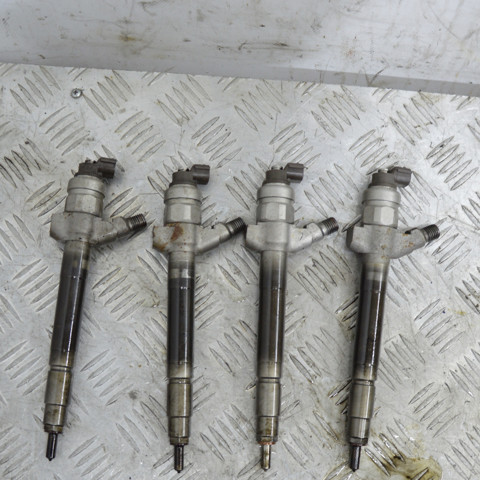 Форсунка паливна 6C1Q9K546AC FORD