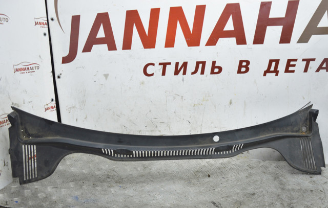 Решітка склоочисників 6J1853185 VAG