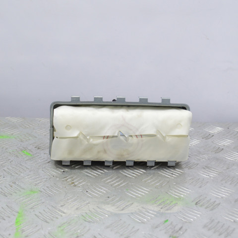 Подушка в кермі 6R0880204 VAG