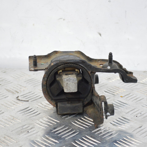 Подушка (опора) двигуна, ліва 6RF199555D VAG