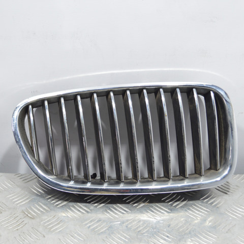 Решітка радіатора права 7200728 BMW