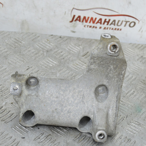 Кронштейн компресора кондиціонера 7505980 BMW