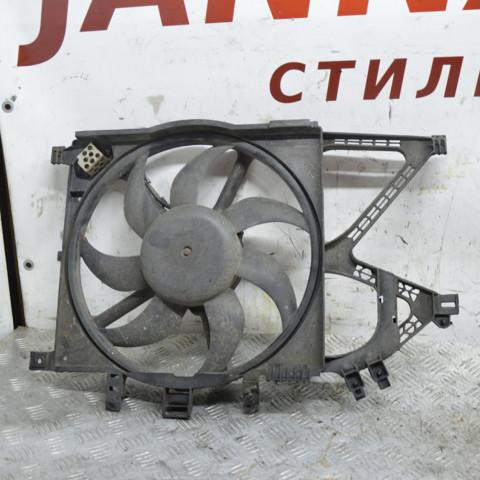 Радіатор системи охолодження двигуна 8038845 OPEL