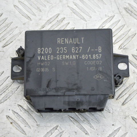 Модуль керування (ЕБУ) парктроніком 8200235627 RENAULT