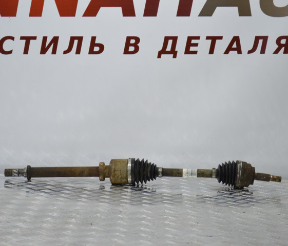 Піввісь передня, права 8200535802 RENAULT