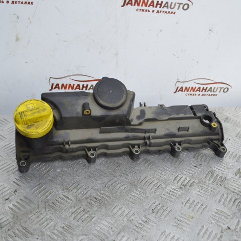 Кришка клапанна 8200756123 RENAULT