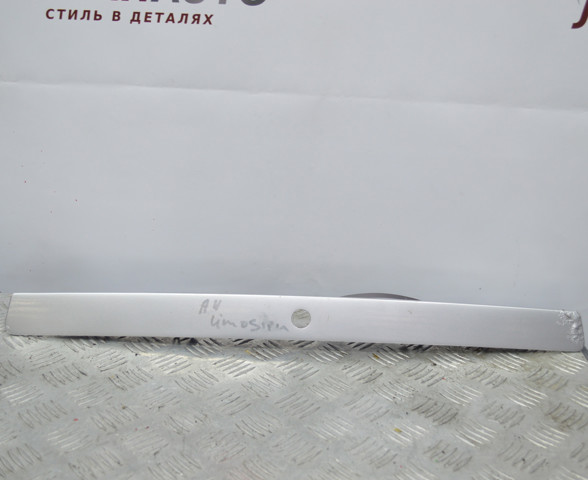 Ручка кришки багажника/3-х/(5-х) дверей, зовнішня 8D5827576 VAG