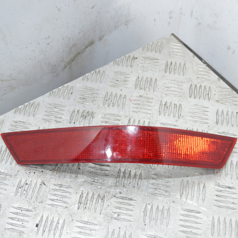 Правий катафот заднього бампера A1648201574 MERCEDES