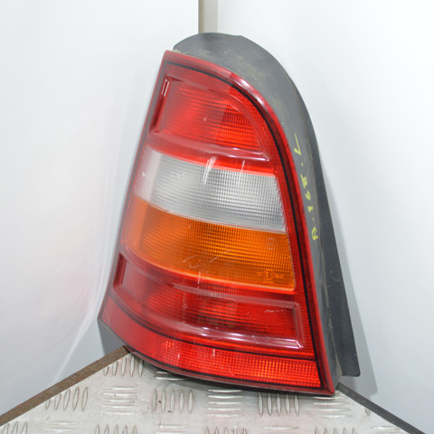 Задня ліва фара A1688200164 MERCEDES