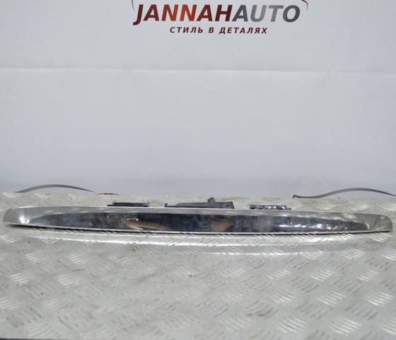 Кнопка приводу замка задньої 3/5 двері (ляди) A1697402493 MERCEDES