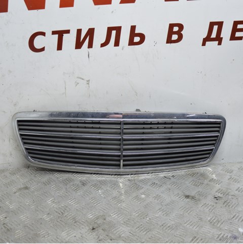Решітка A2038800483 MERCEDES