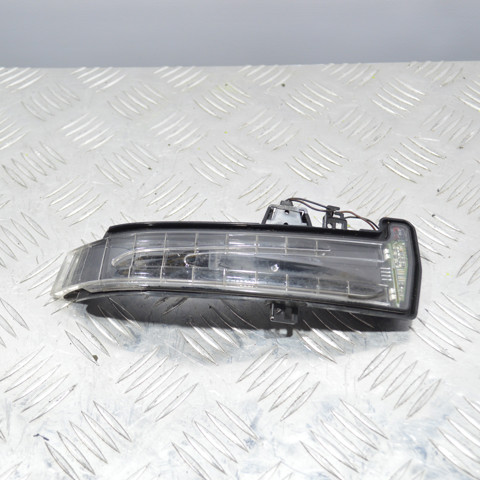 Покажчик повороту дзеркала, правий A2129067301 MERCEDES