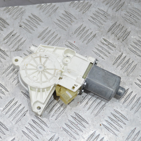 Мотор склопідйомника дверей передніх, правих A2518200842 MERCEDES