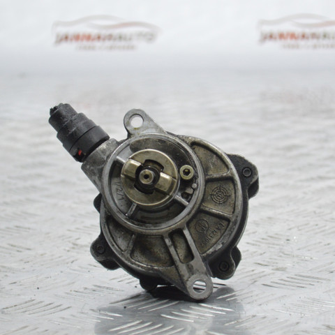 Насос вакуумний A6462300165 MERCEDES