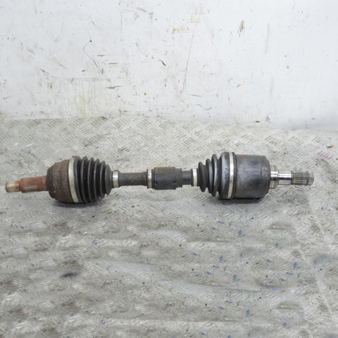 Привід передній лівий GD782560XC MAZDA