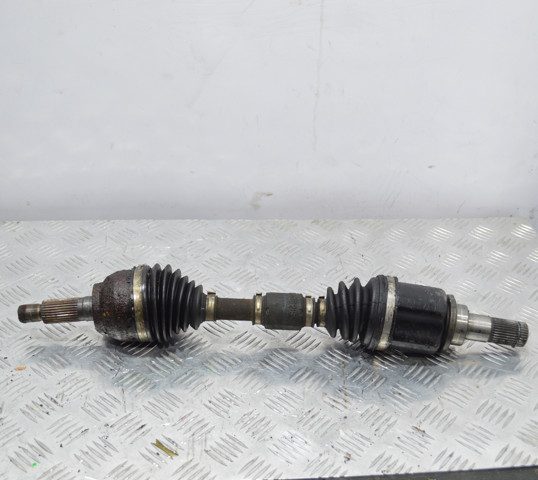 Піввісь передня ліва GG3125600A MAZDA