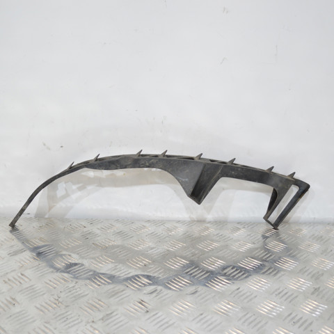Кронштейн бампера переднього, правий GJ6A50151 MAZDA