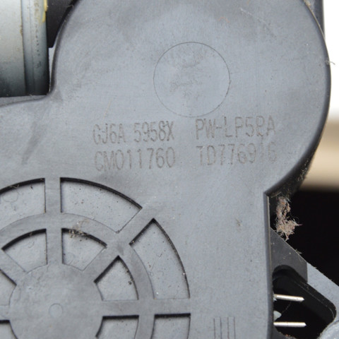 Привід ліфта передній GJ6A5958X MAZDA