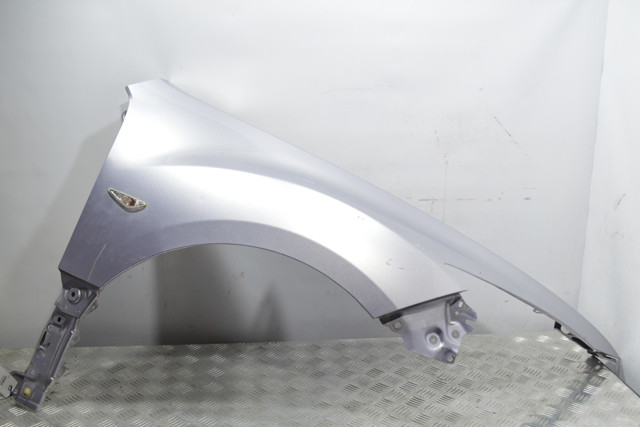 Переднє праве крило GS1D52110C MAZDA