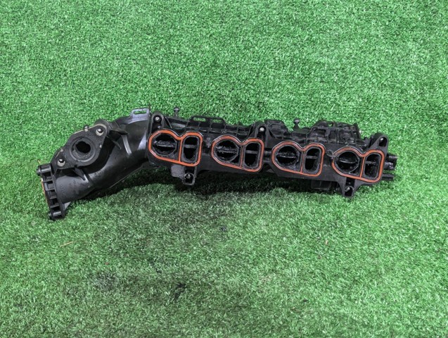 Колектор впускний 11618513653 BMW