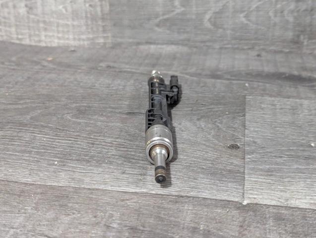 Форсунка паливна 13647645960 BMW