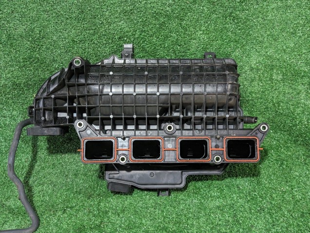 Колектор впускний 1712036050 TOYOTA