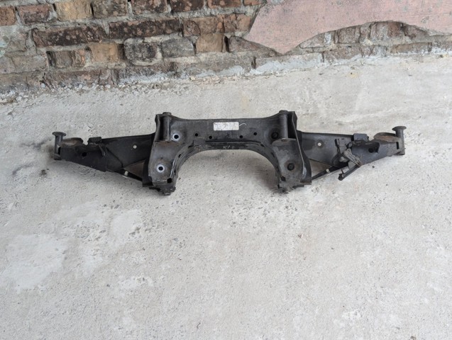 Підрамник задній 33306851560 BMW