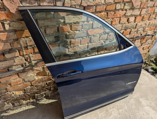 Пасажирські передні двері 41517355804 BMW