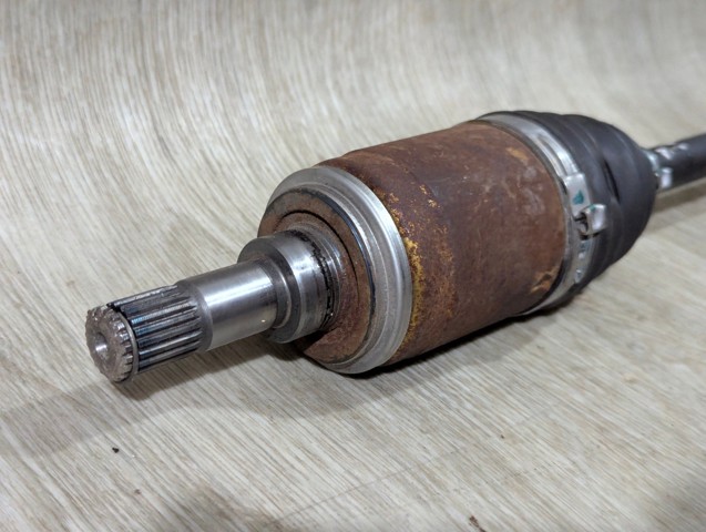 Піввісь задня, права 42310TLAA01 HONDA