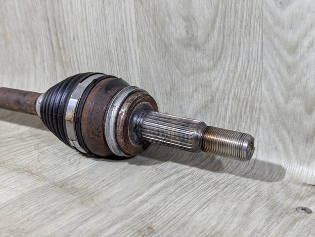 Піввісь задня, права 4233042090 TOYOTA