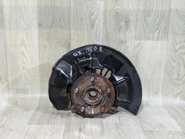 Цапфа поворотна права 4321110130 TOYOTA