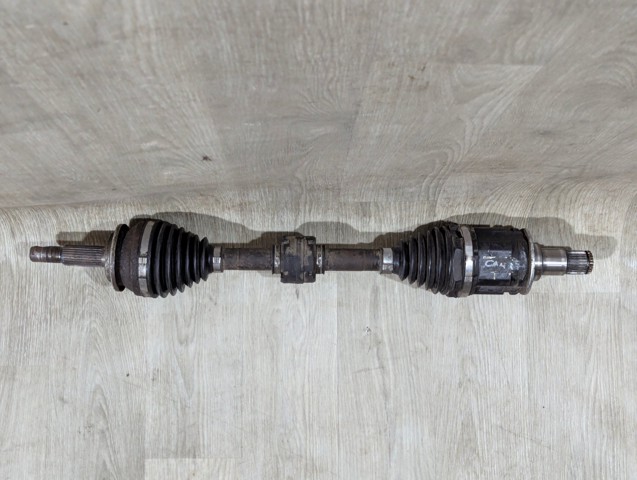 Привід лівий 4342006B40 TOYOTA