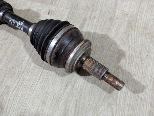 Привід лівий 4342033340 TOYOTA