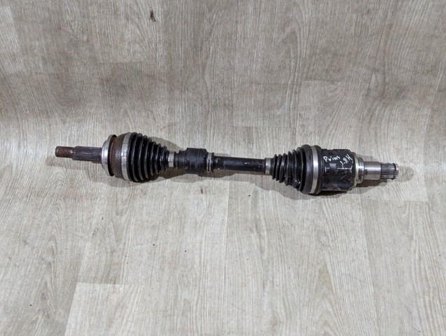 Привід передній лівий 4342047031 TOYOTA